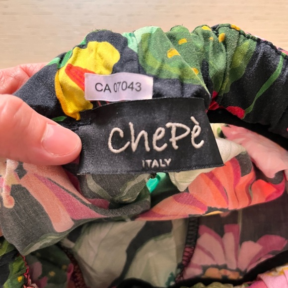 Comfiest Floral 3/4 length pants - Picture 3 of 3